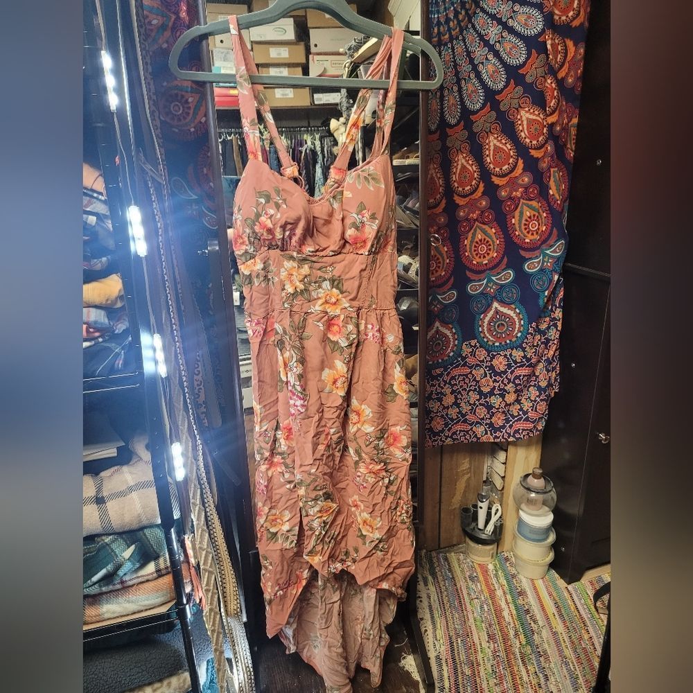 3 for $20 💚  Floral High Low Dress